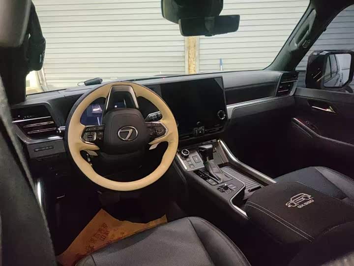 Фото 4 - Lexus GX