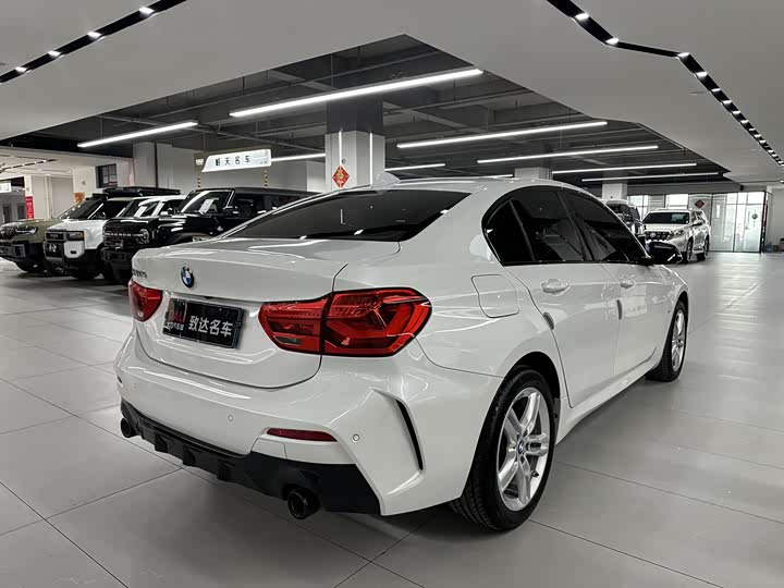 Фото 9 - BMW 1 Series