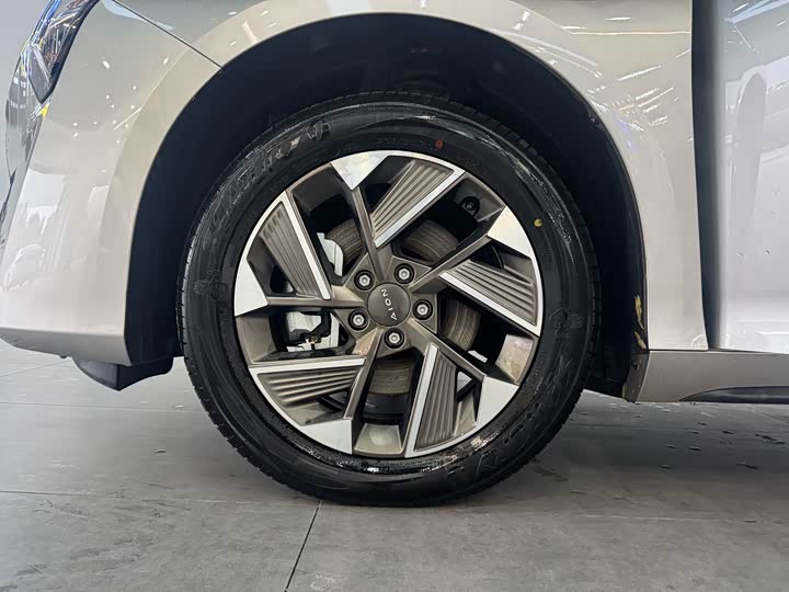 Фото 5 - GAC Aion S Plus