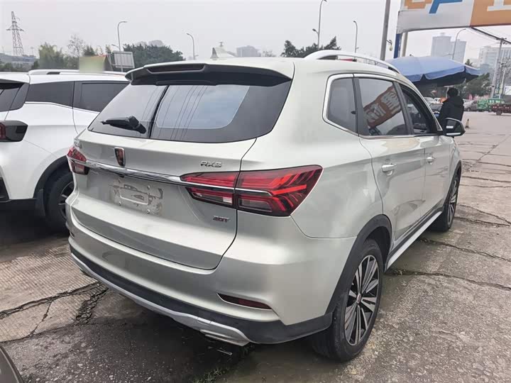 Фото 7 - Roewe RX5