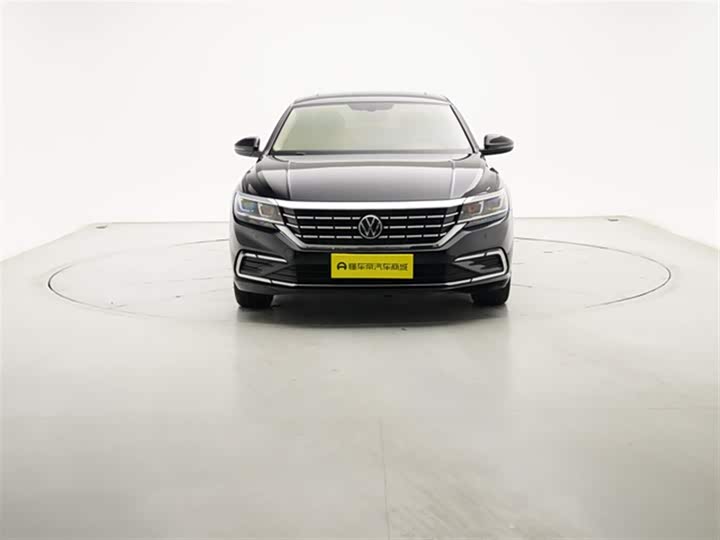 Фото 3 - Volkswagen Passat