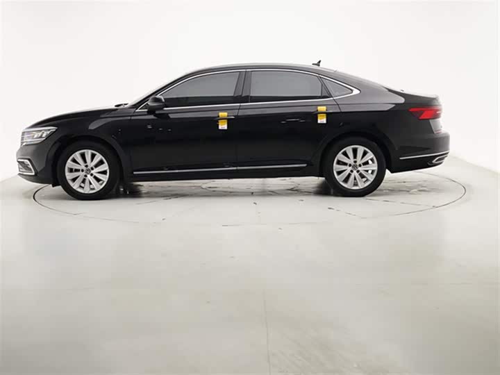 Фото 5 - Volkswagen Passat