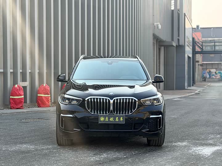 Фото 2 - BMW X5