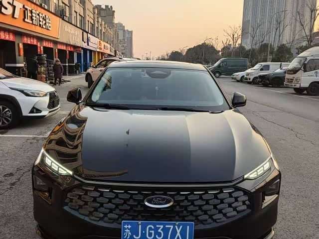 Фото 2 - Ford Mondeo