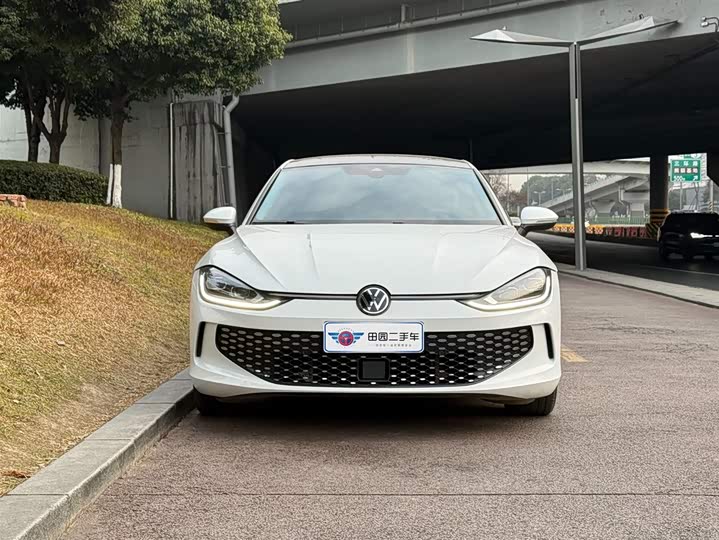 Фото 2 - Volkswagen Lamando L