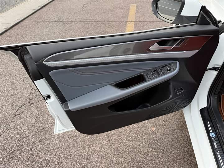 Фото 6 - Volkswagen Lamando L