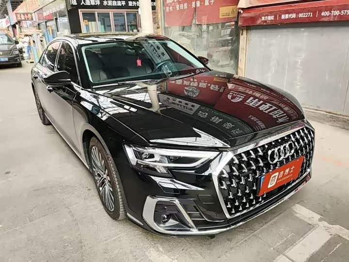 Фото 4 - Audi A8