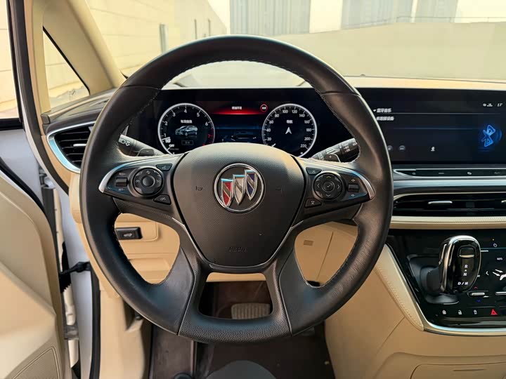 Фото 9 - Buick GL8 ES