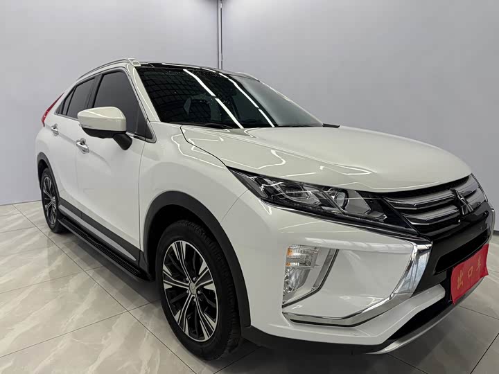 Фото 3 - Mitsubishi Eclipse Cross