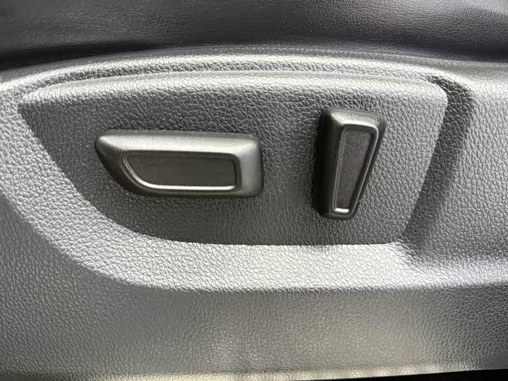 Фото 8 - Mitsubishi Eclipse Cross