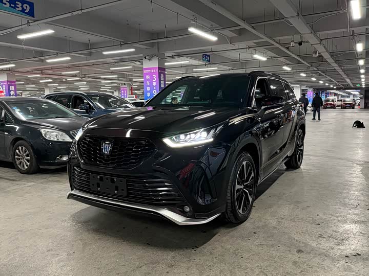 Фото 1 - Toyota Crown Kluger