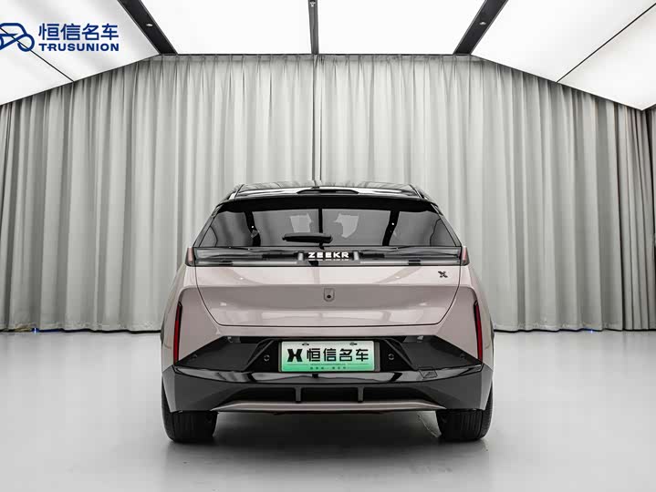 Фото 4 - Zeekr X