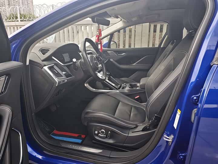 Фото 8 - Jaguar I-Pace