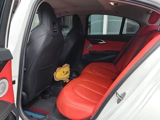 Фото 4 - BMW 1 Series