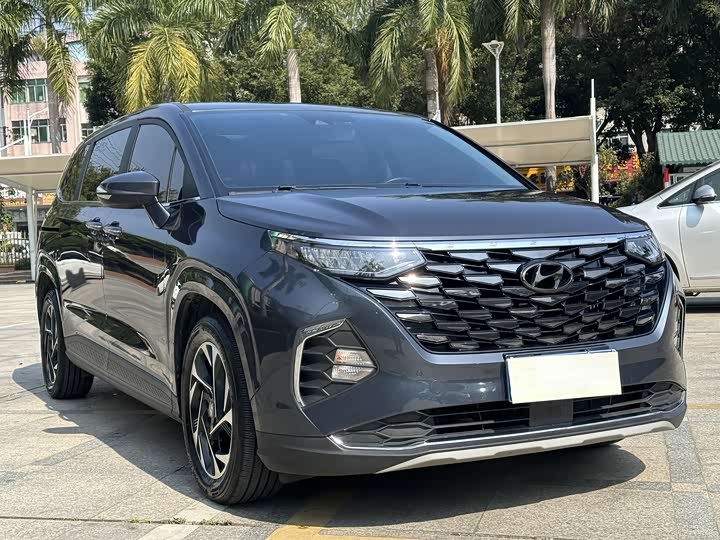 Фото 3 - Hyundai Custo