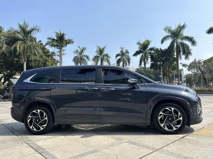 Фото 4 - Hyundai Custo