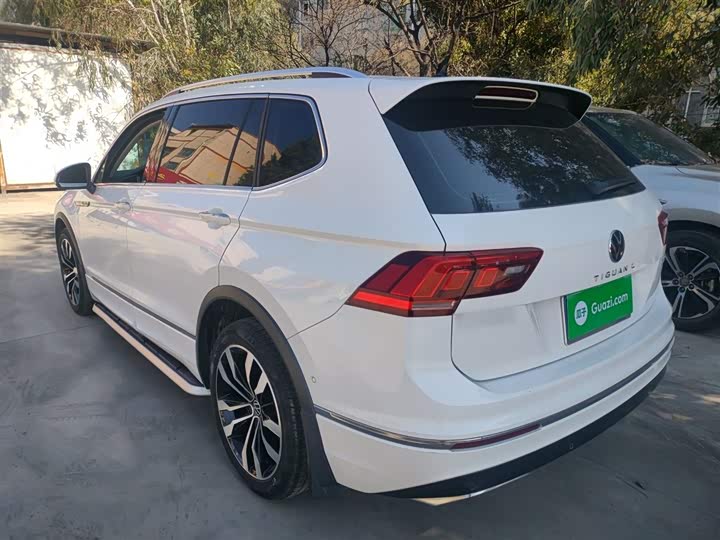 Фото 5 - Volkswagen Tiguan L Pro