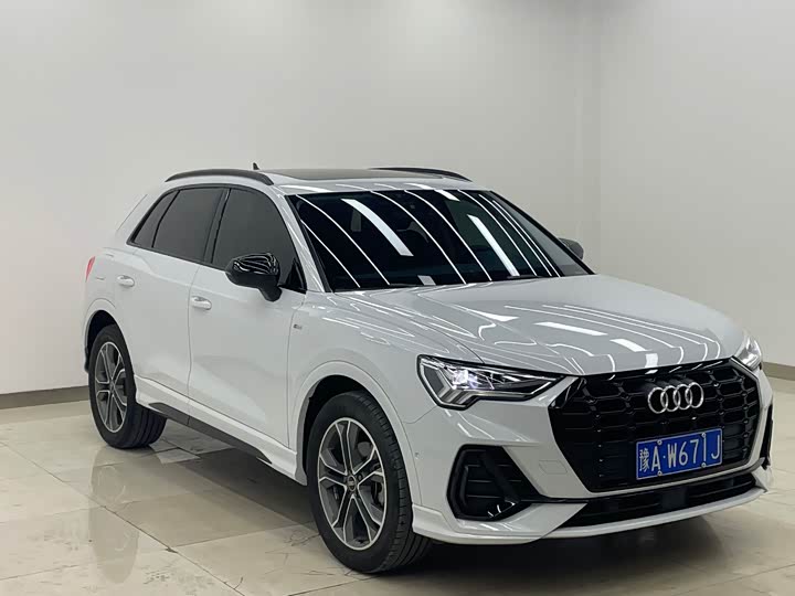Фото 2 - Audi Q3
