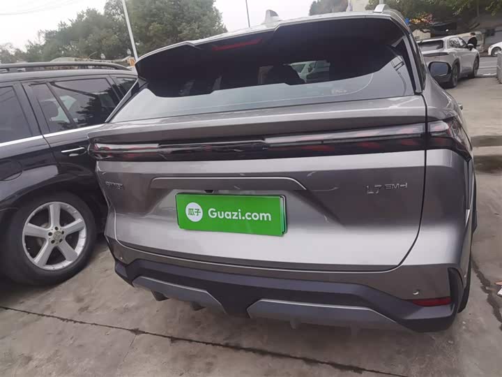 Фото 6 - Geely Galaxy L7