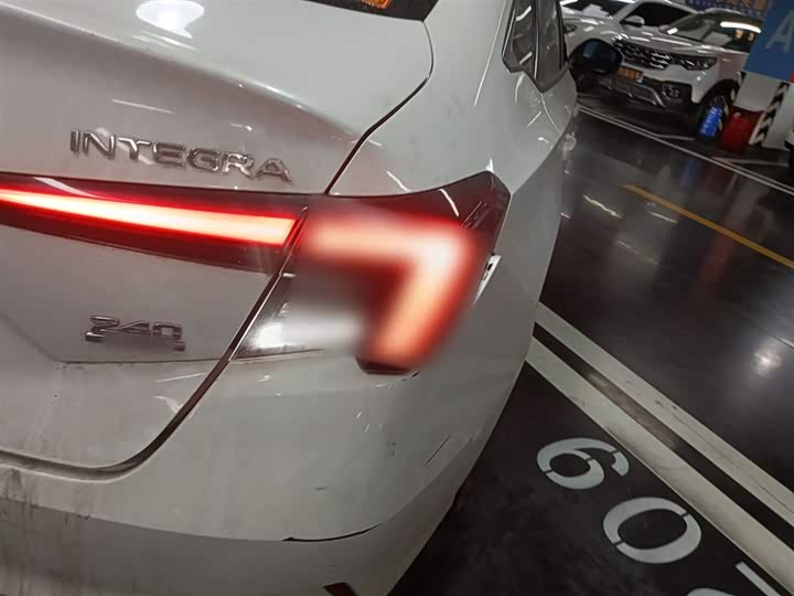 Фото 8 - Honda Integra