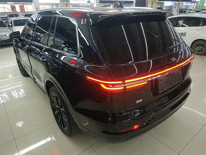 Фото 5 - LiXiang One