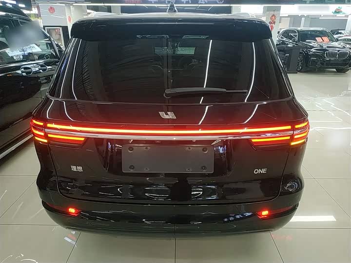 Фото 6 - LiXiang One