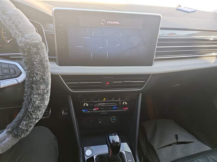 Фото 6 - Volkswagen Tiguan L Pro