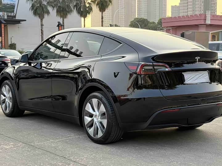 Фото 7 - Tesla Model Y