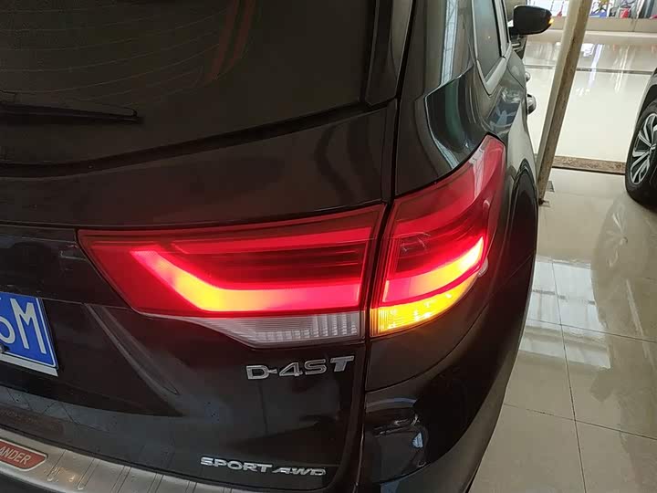 Фото 8 - Toyota Highlander