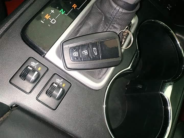 Фото 9 - Toyota Highlander