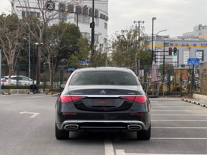 Фото 4 - Mercedes-Benz Maybach S-Class