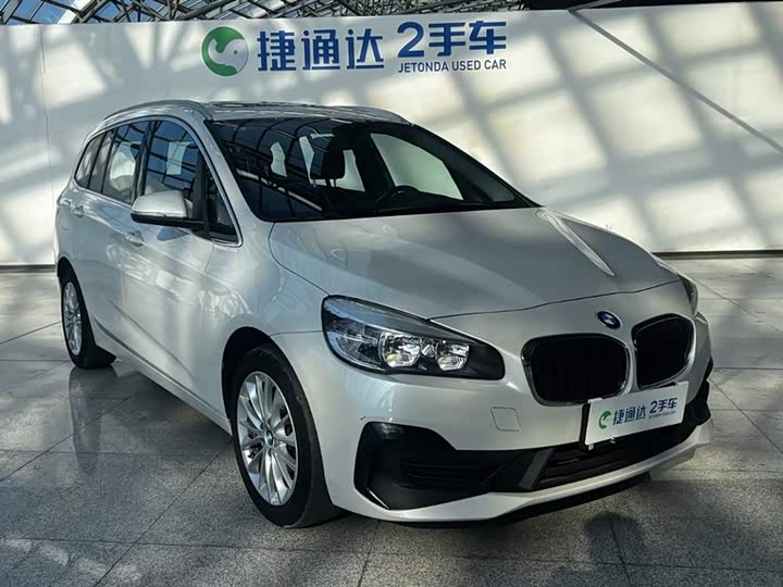 Фото 6 - BMW 2 Series Gran Tourer