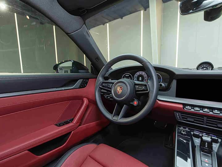 Фото 4 - Porsche 911