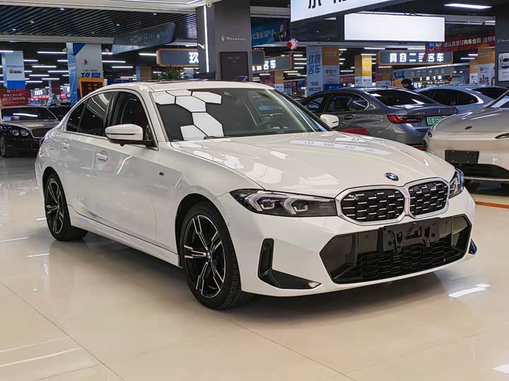 Фото 3 - BMW 3 Series