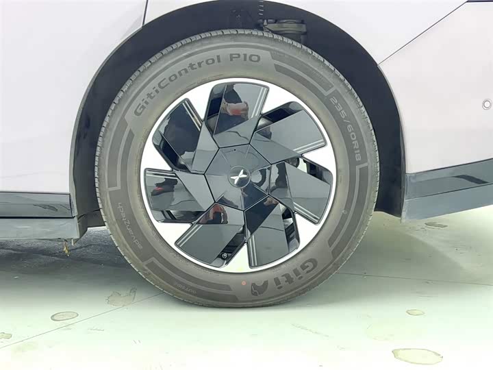 Фото 9 - XPeng F57