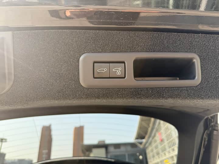 Фото 7 - Lexus RX