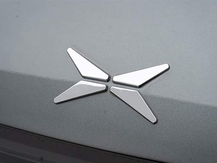 Фото 9 - XPeng P7