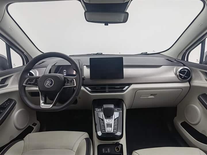 Фото 5 - BYD Yuan Pro