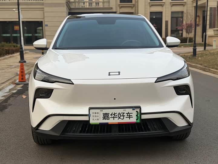 Фото 2 - Bestune 03