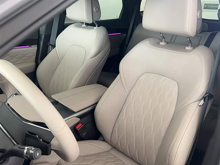 Фото 9 - BYD Tang Hybrid/EV