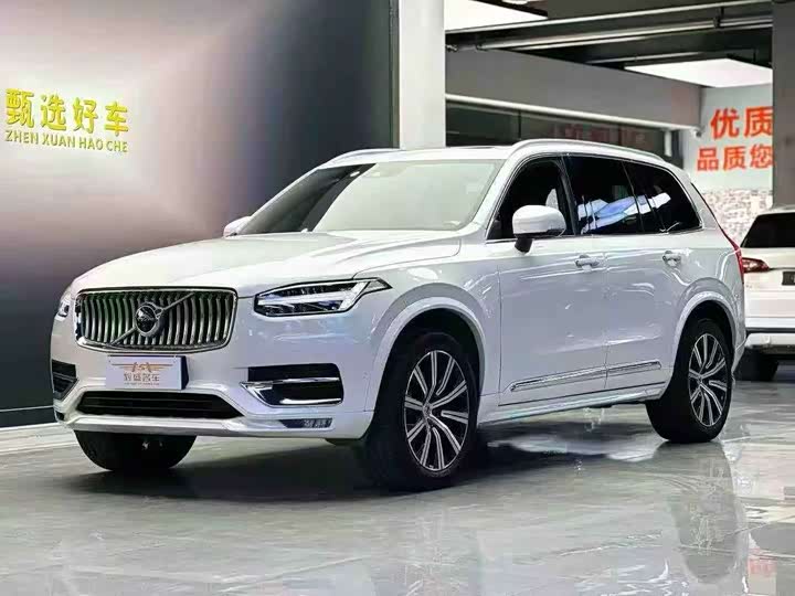Фото 1 - Volvo XC90
