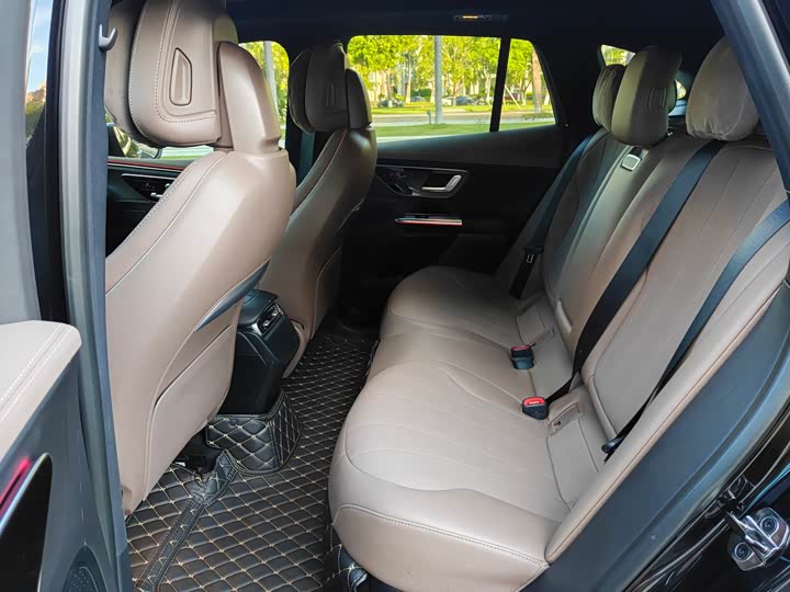 Фото 6 - Mercedes-Benz EQE SUV