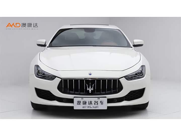 Фото 2 - Maserati Ghibli