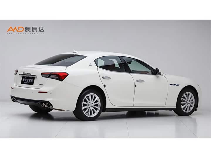 Фото 3 - Maserati Ghibli