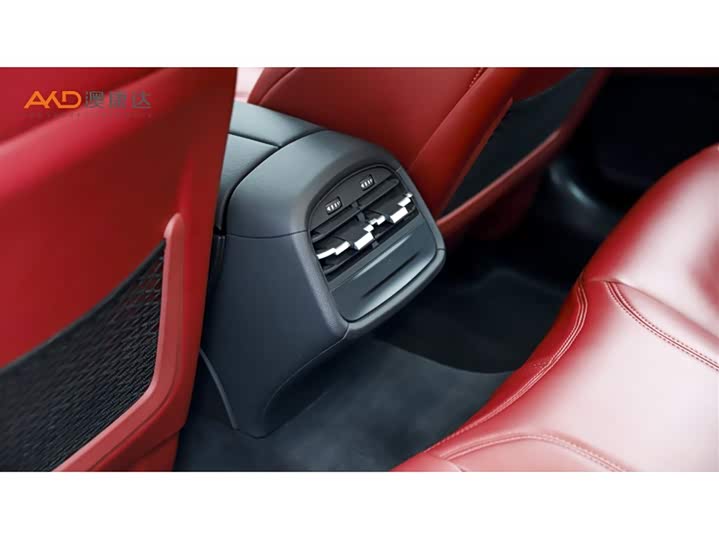 Фото 9 - Maserati Ghibli