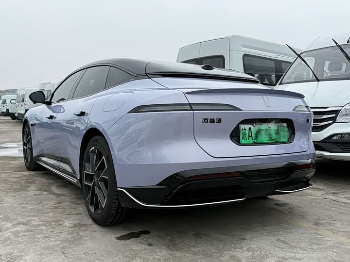 Фото 4 - Avatr 06