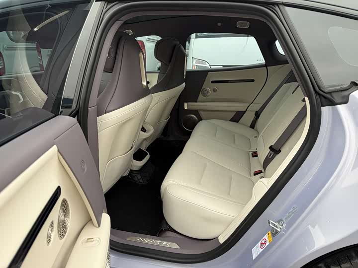 Фото 6 - Avatr 06