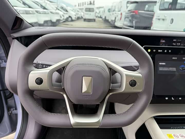 Фото 9 - Avatr 06