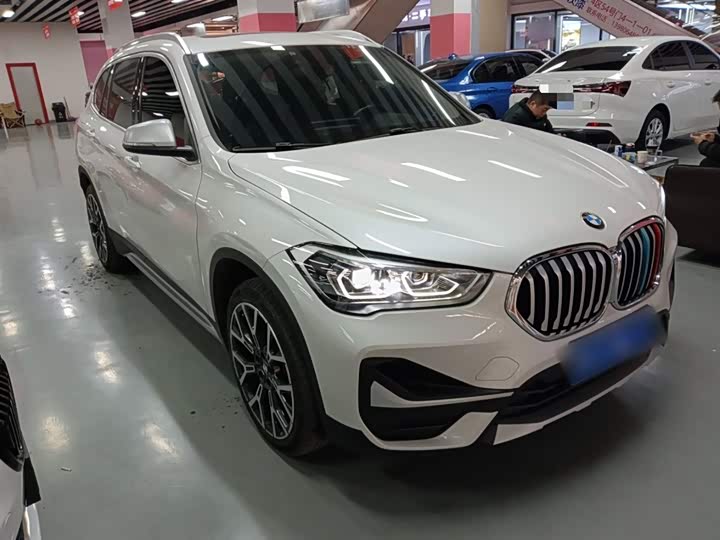 Фото 4 - BMW X1