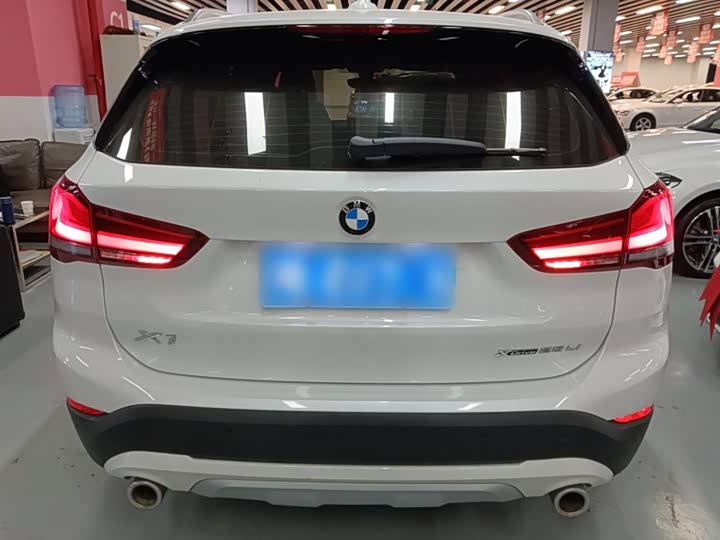 Фото 6 - BMW X1